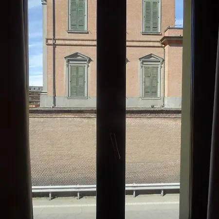 Famiglia Do Πανσιόν Racconigi