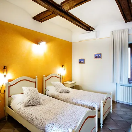 Guest house Famiglia Do